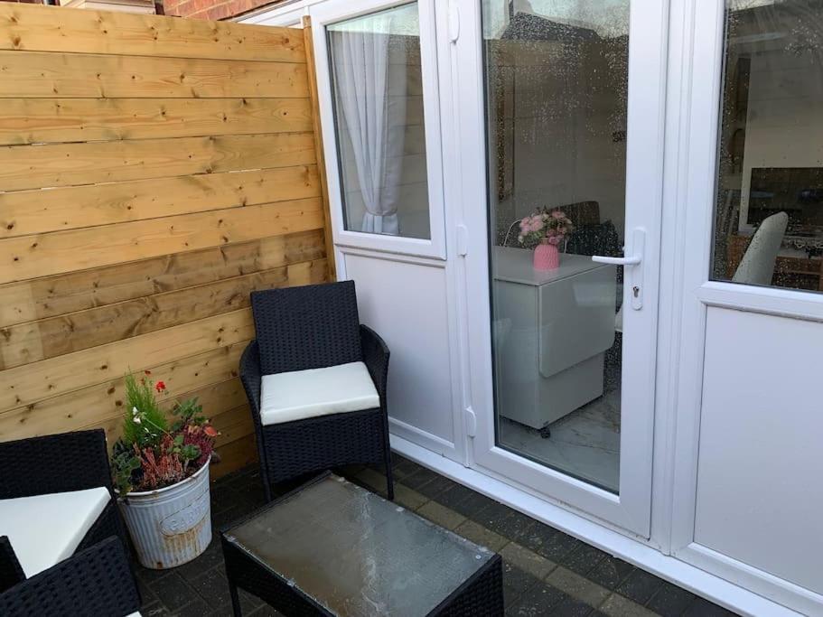 Apartment C, A One Bedroom Flat In South London Carshalton Экстерьер фото