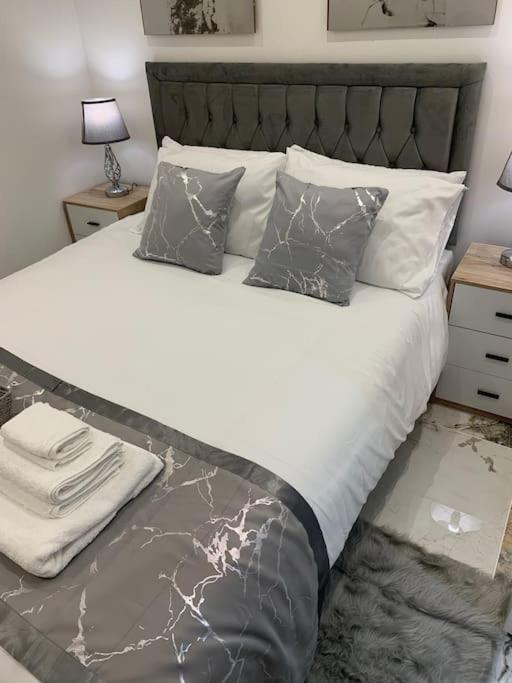 Apartment C, A One Bedroom Flat In South London Carshalton Экстерьер фото